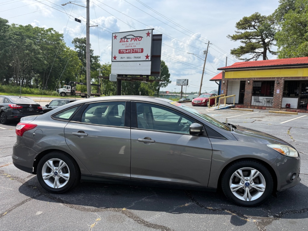 2014 Ford Focus SE - Photo 7