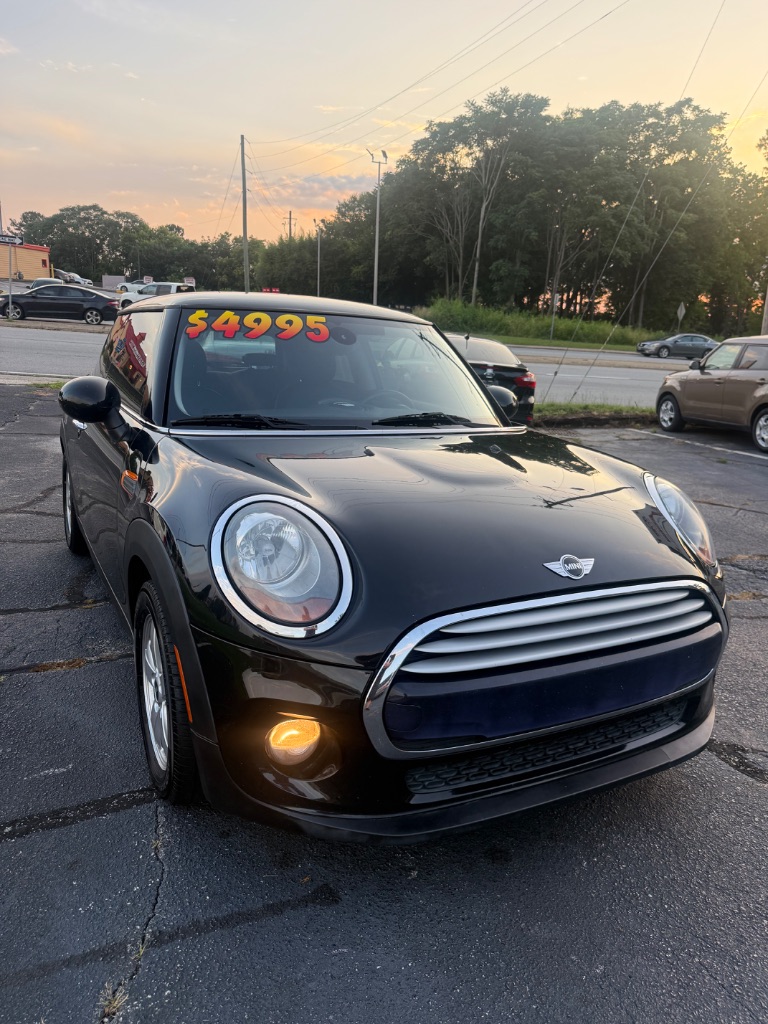 2015 MINI Cooper -'s photo