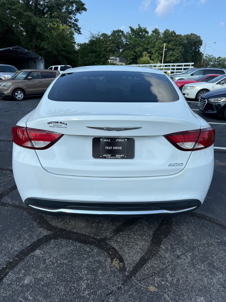 2015 Chrysler 200 Limited - Photo 6