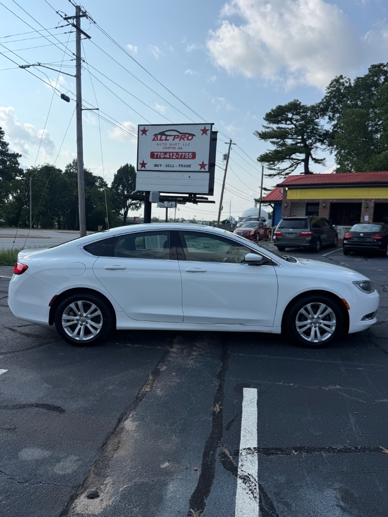 2015 Chrysler 200 Limited - Photo 8
